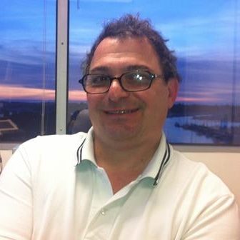 Marcelo Tallis headshot